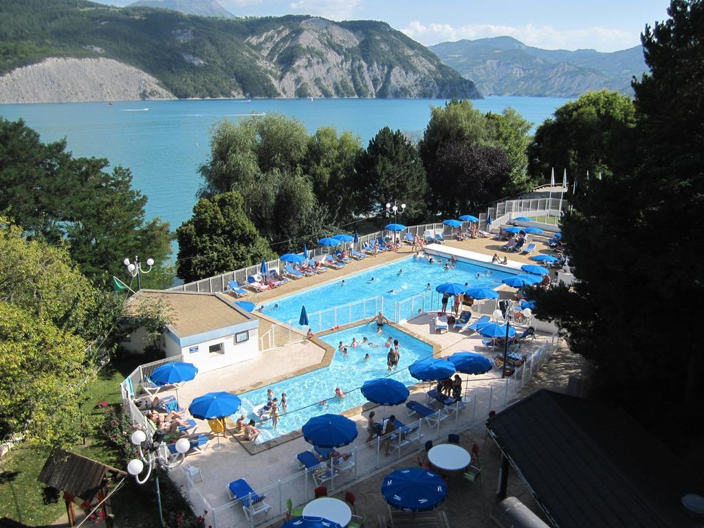 Village Club Les Hyvans Chorges Exteriör bild