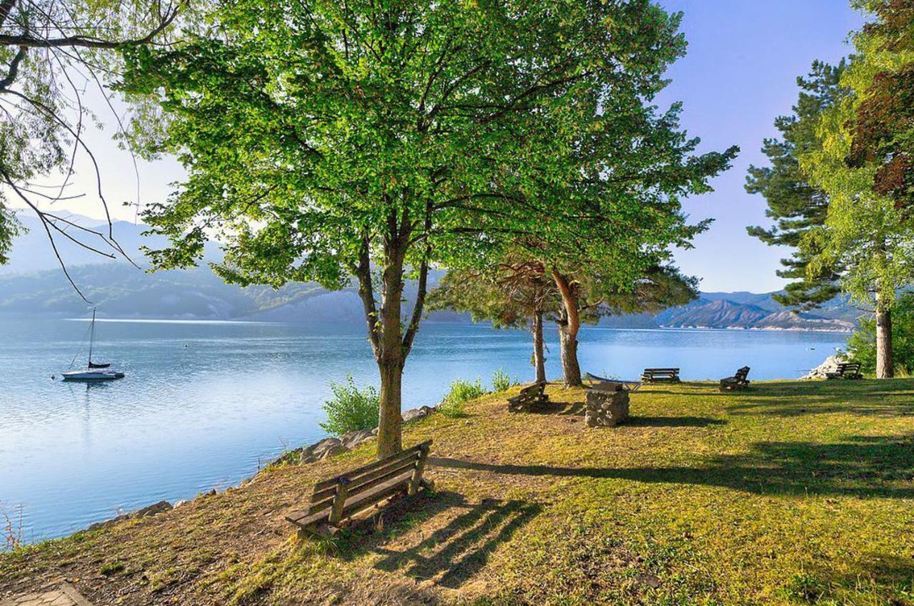 Village Club Les Hyvans Chorges Exteriör bild